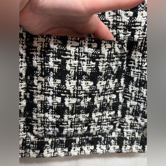 Sold - Picture 4 of 16